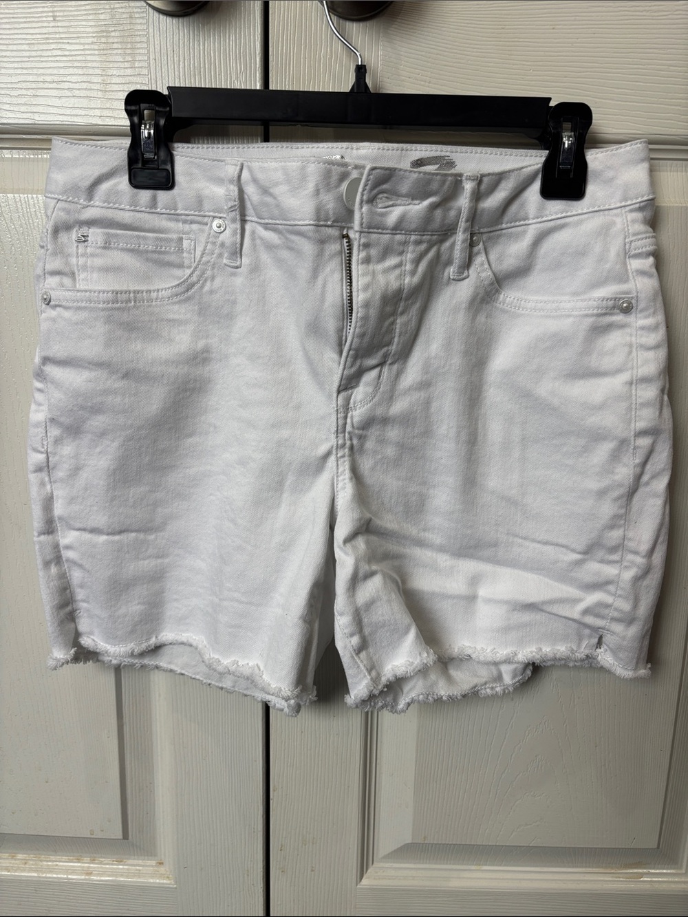 Seven7 Women’s White Frayed Hem Women's Denim Shorts